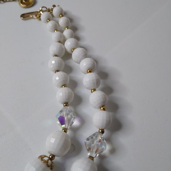 Vintage Lisner Plastic And Glass 2 Layer Bead Necklace - Picture 6 of 11